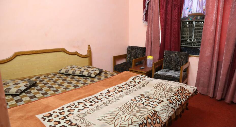 Hotel Vivek, Katra 4